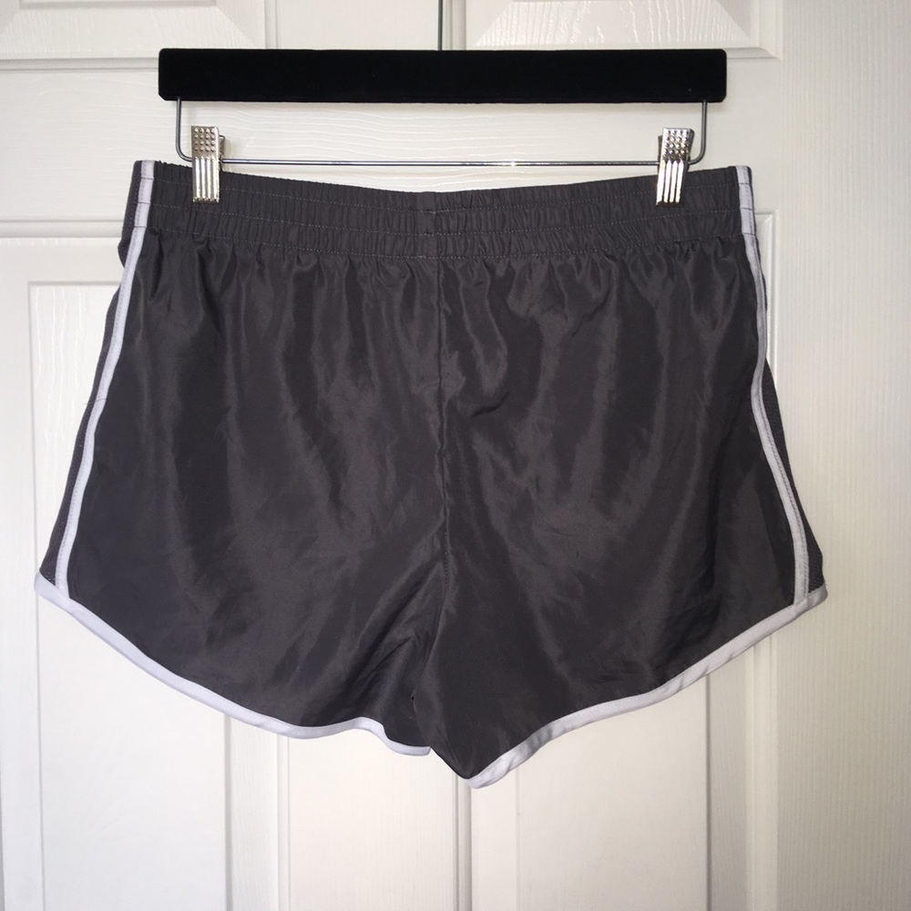 SHORTS ⭐️ - Picture 2 of 2
